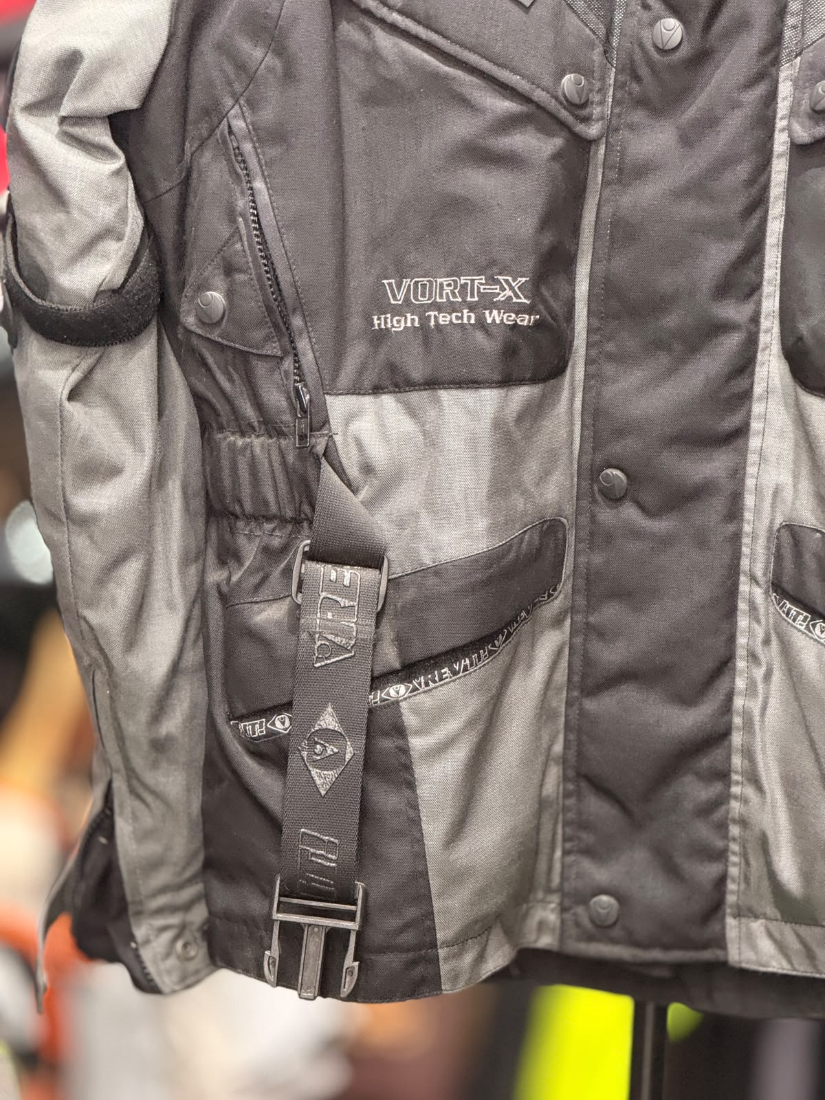 REVIT TOURING RIDING JACKET WITH LEVEL 2 PROTECTION SIZE 2XL 46 CHEST - Image 7