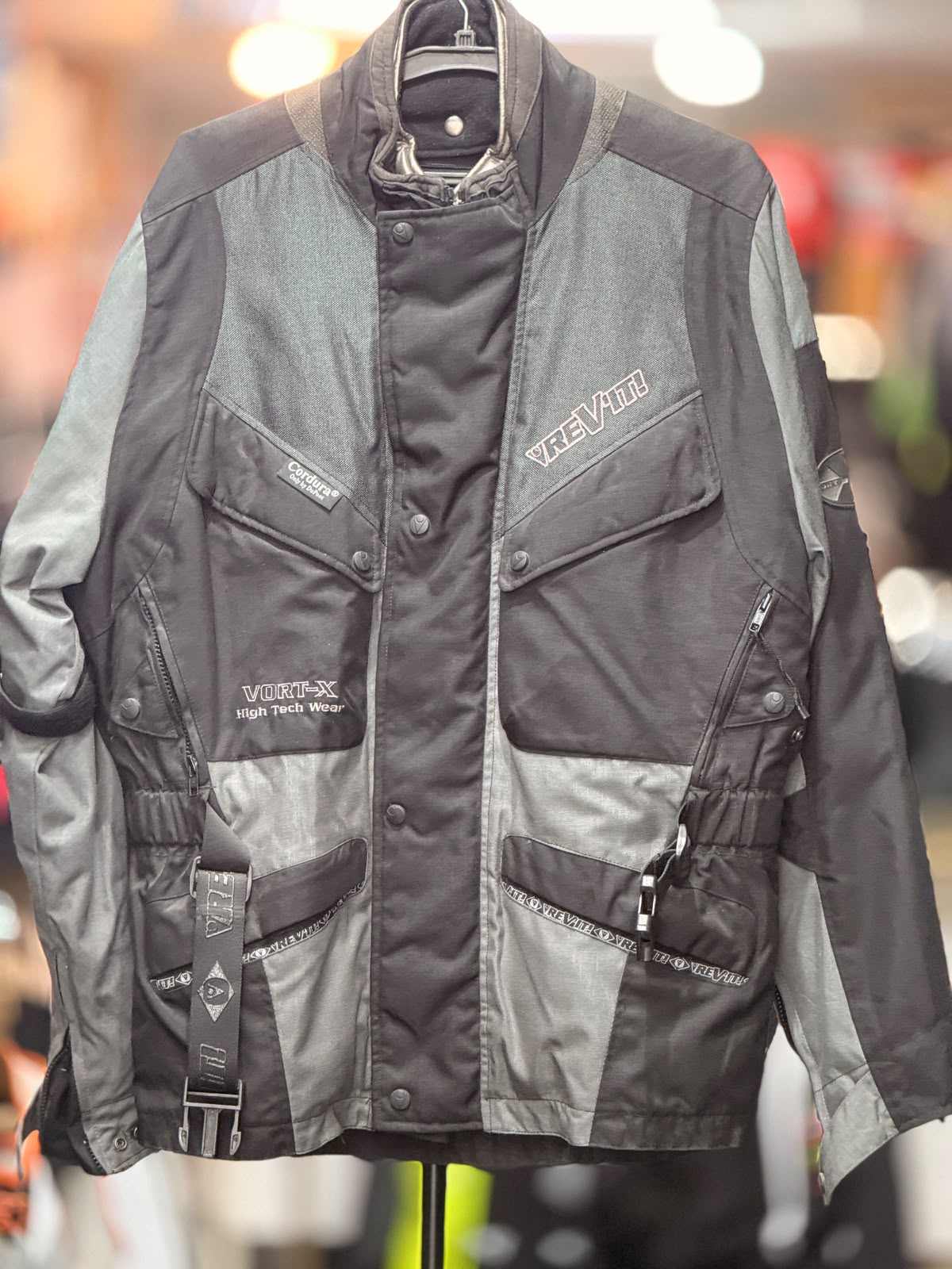 REVIT TOURING RIDING JACKET WITH LEVEL 2 PROTECTION SIZE 2XL 46 CHEST