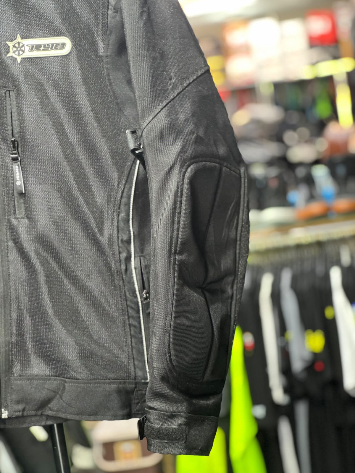 RYO MESH RIDING JACKET WITH LEVEL 2 PROTECTION SIZE XL 44 CHEST - Image 2