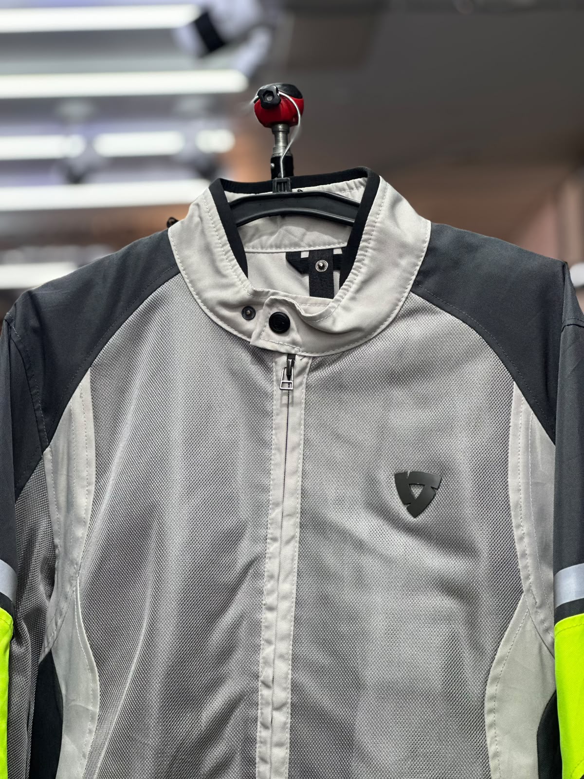 REVIT MESH TOURING RIDING JACKET WITH LEVEL 2 PROTECTION SIZE XL 44 CHEST - Image 4