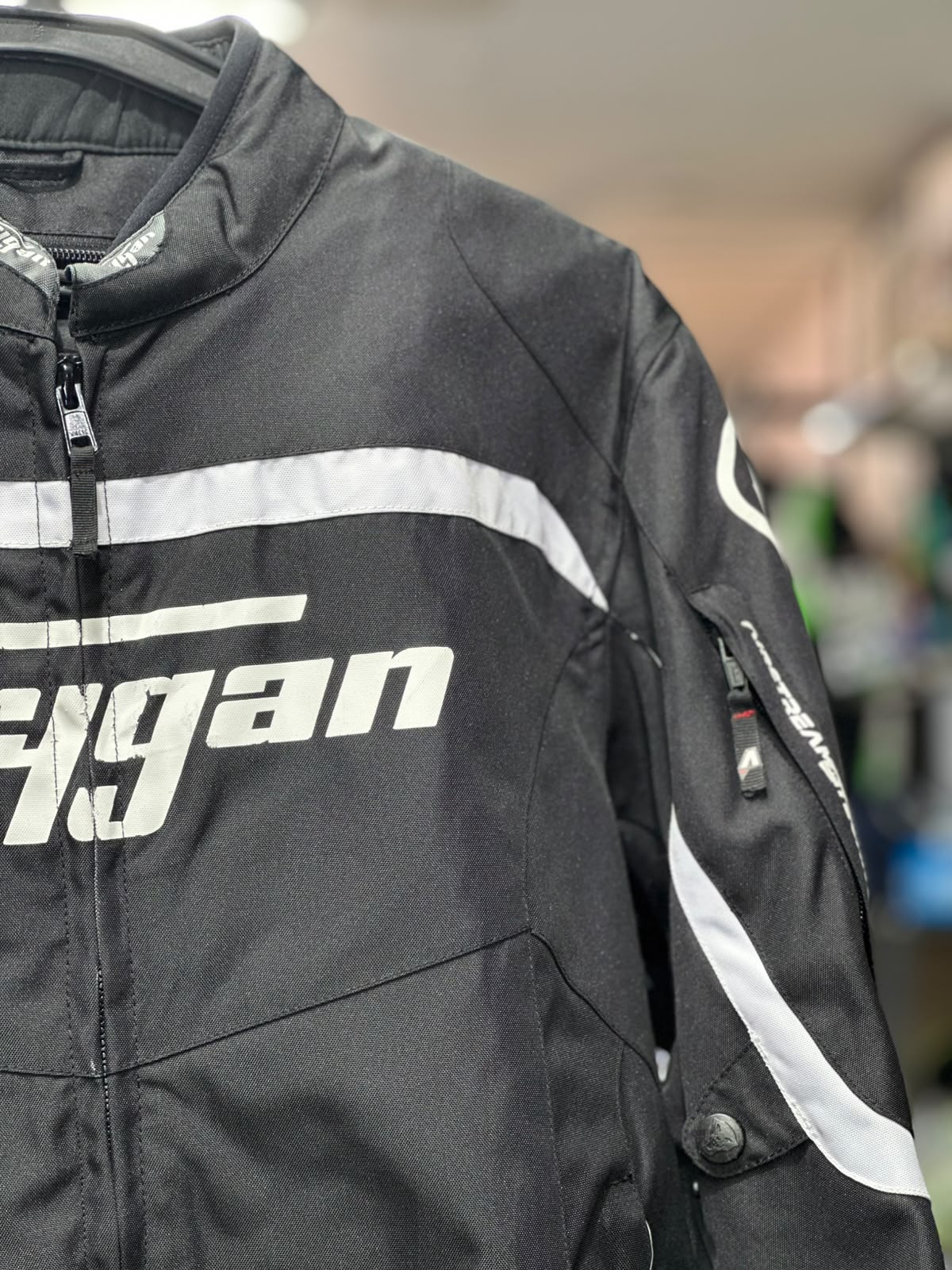 FURYGEN RIDING JACKET WITH LEVEL 2 PROTECTION SIZE XL 44 CHEST - Image 3