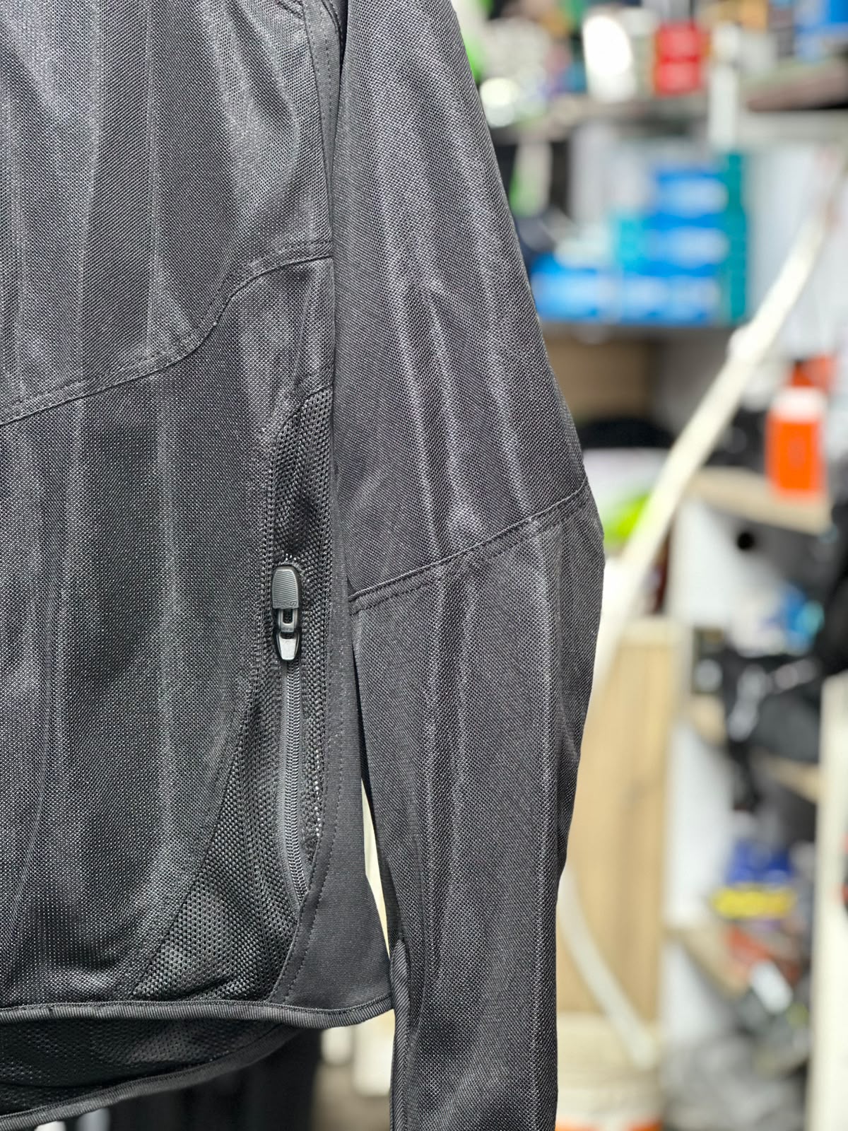 ICON MESH RIDING JACKET WITH LEVEL 2 PROTECTION SIZE XL 44 CHEST - Image 3