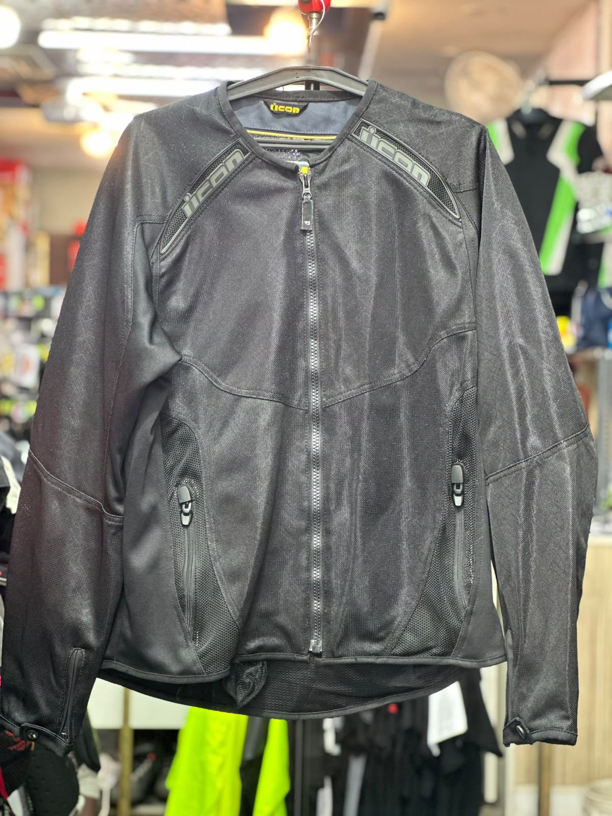 ICON MESH RIDING JACKET WITH LEVEL 2 PROTECTION SIZE XL 44 CHEST
