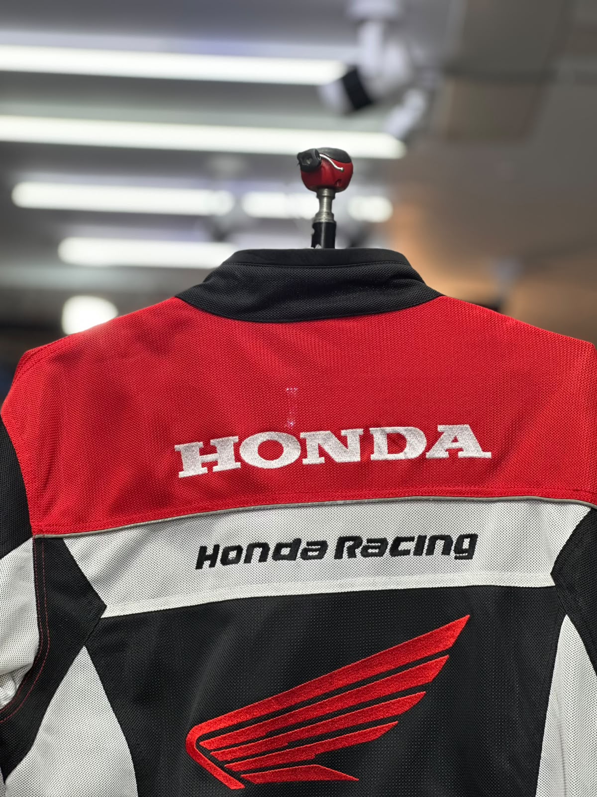HONDA MESH RIDING JACKET WITH LEVEL 2 PROTECTION SIZE XL 44 CHEST - Image 2