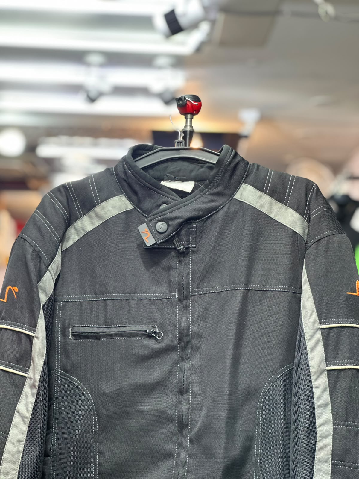 TUEREG RIDING JACKET WITH LEVEL 2 PROTECTION SIZE XL 44 CHEST - Image 3