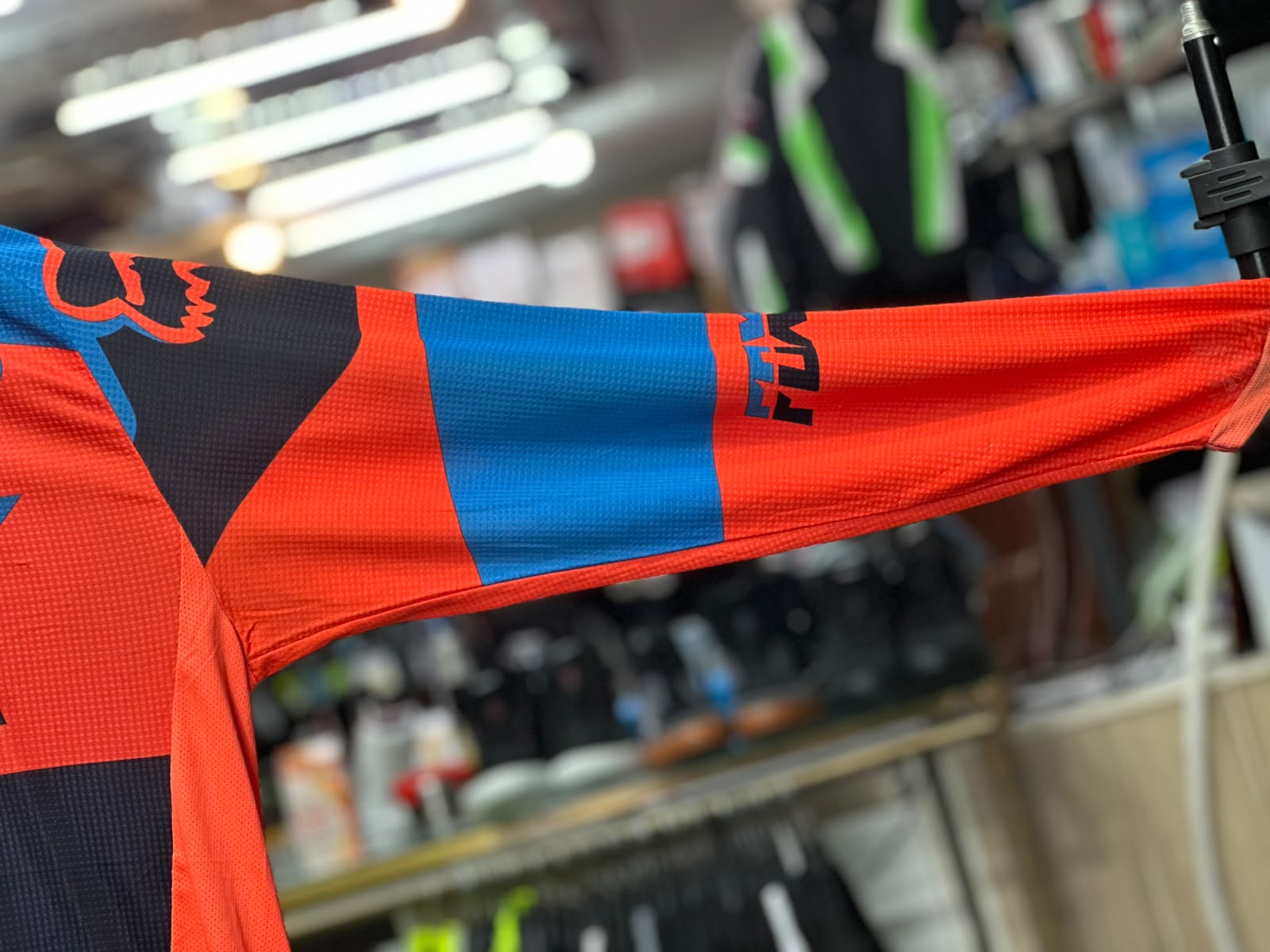 FOX MX JERSY SIZE XL - Image 2