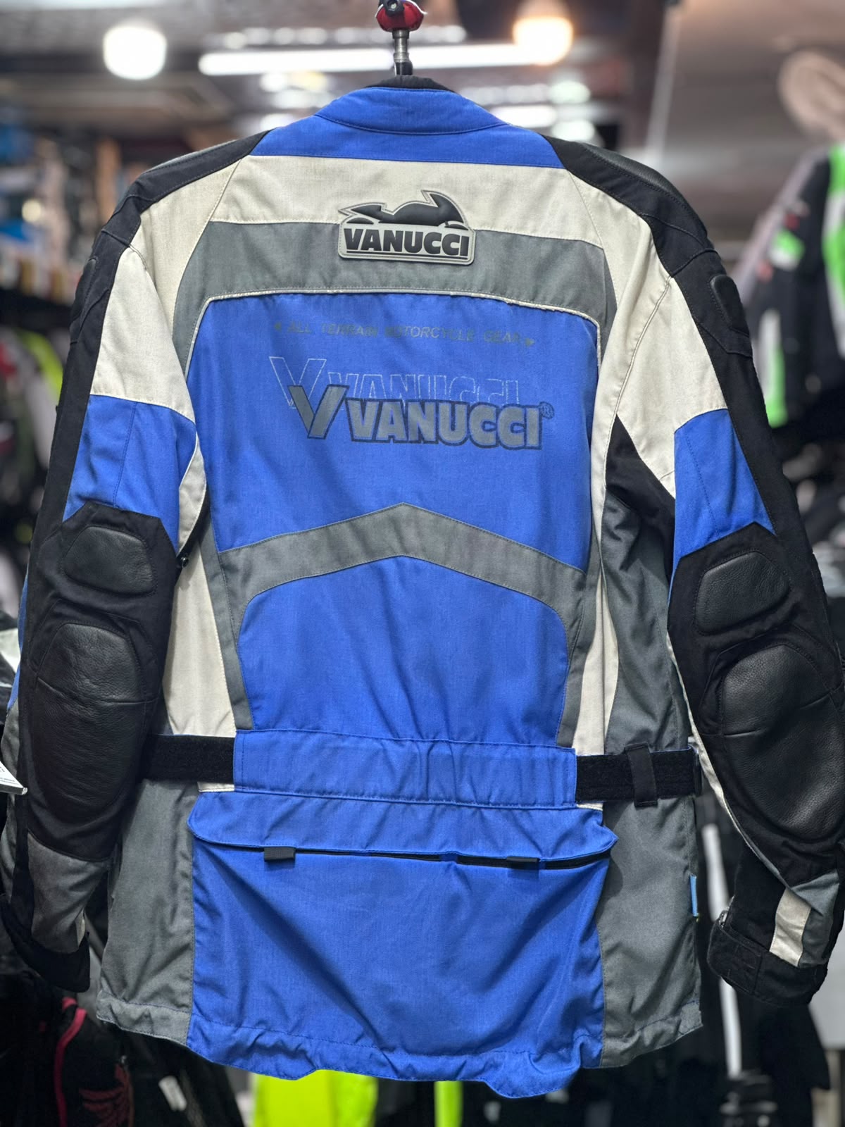 VANUCCI TOURING RIDING JACKET WITH LEVEL 2 PROTECTION SIZE L 42 CHEST - Image 3