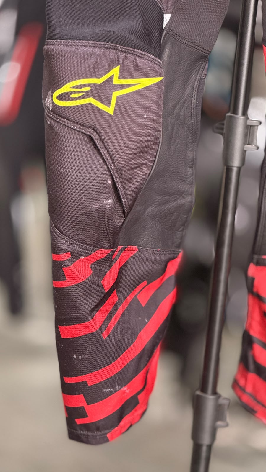 ALPINESTAR MX PANT SIZE 32 WAIST - Image 3