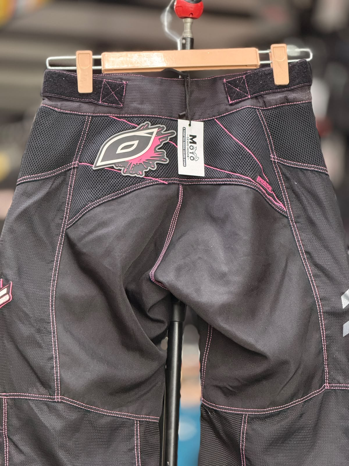 ONEAL MX PANT SIZE 30 WAIST - Image 4