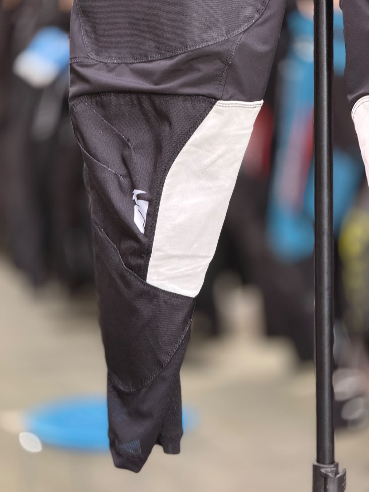 THOR MX PANT SIZE 32 WAIST - Image 4