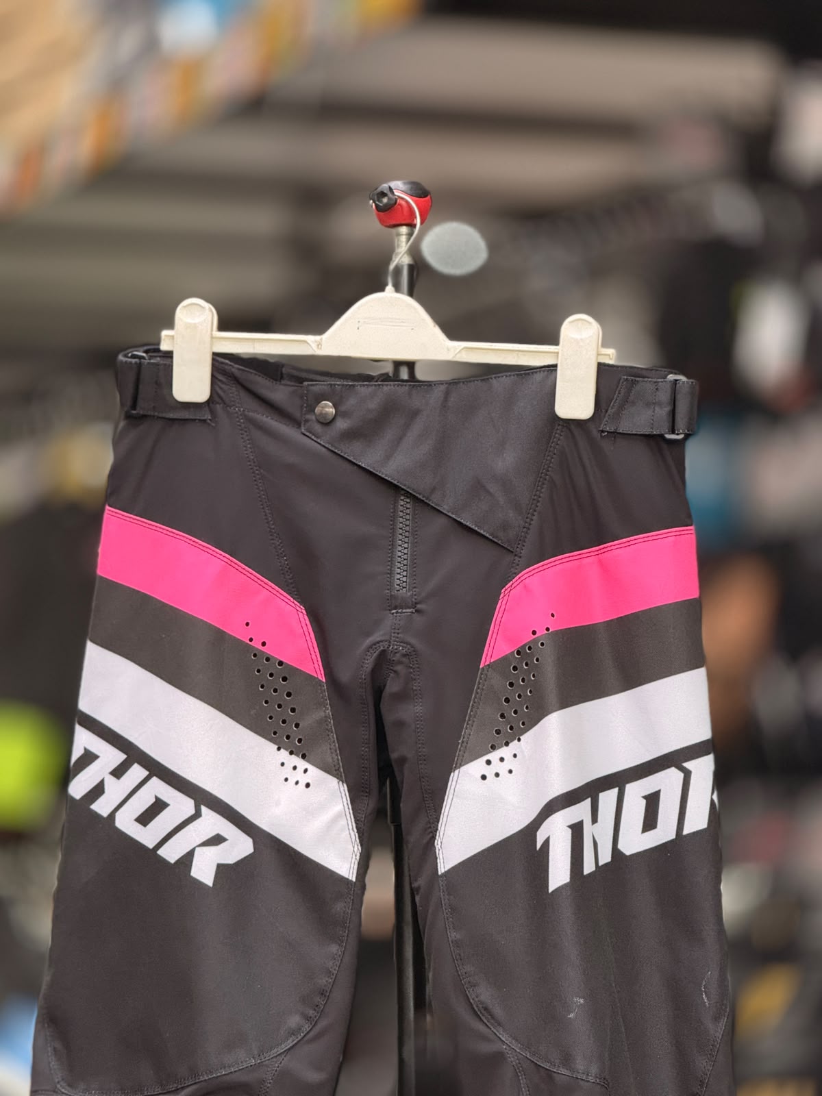 THOR MX PANT SIZE 32 WAIST - Image 2