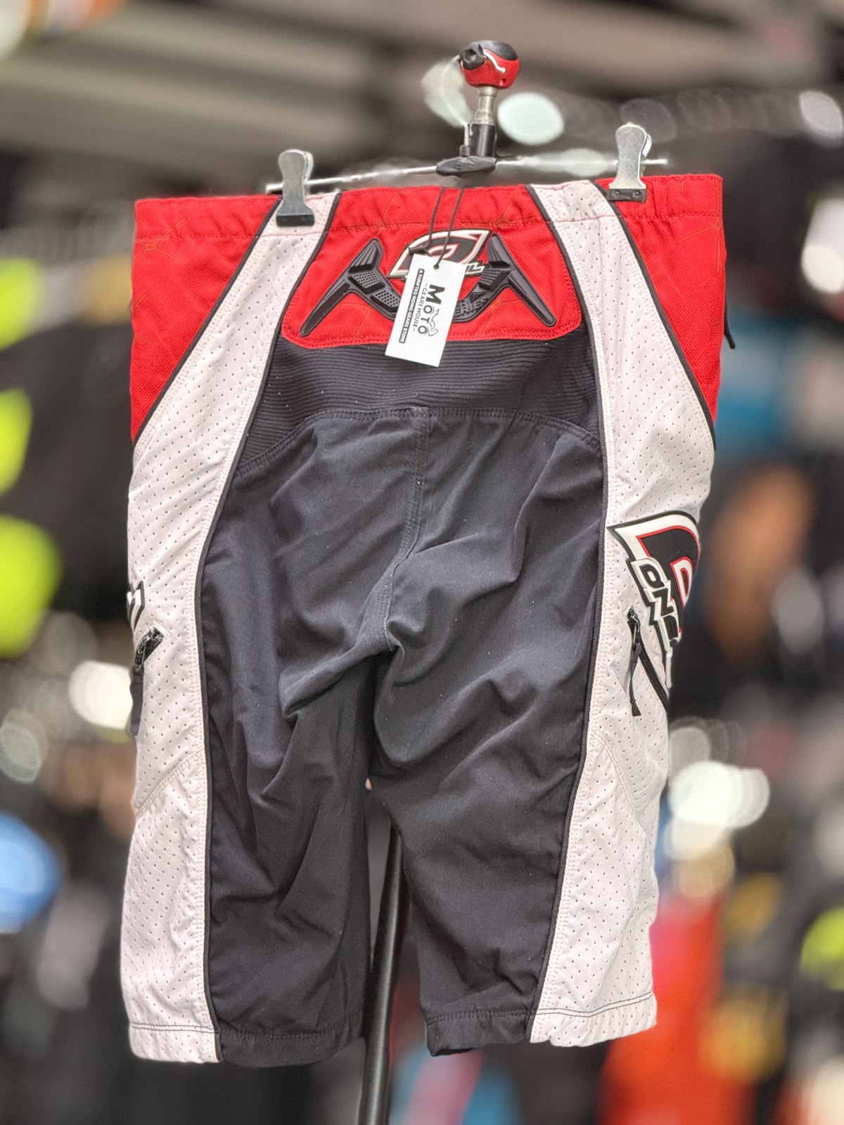 ONEAL MX PANT SIZE 32 WAIST - Image 4