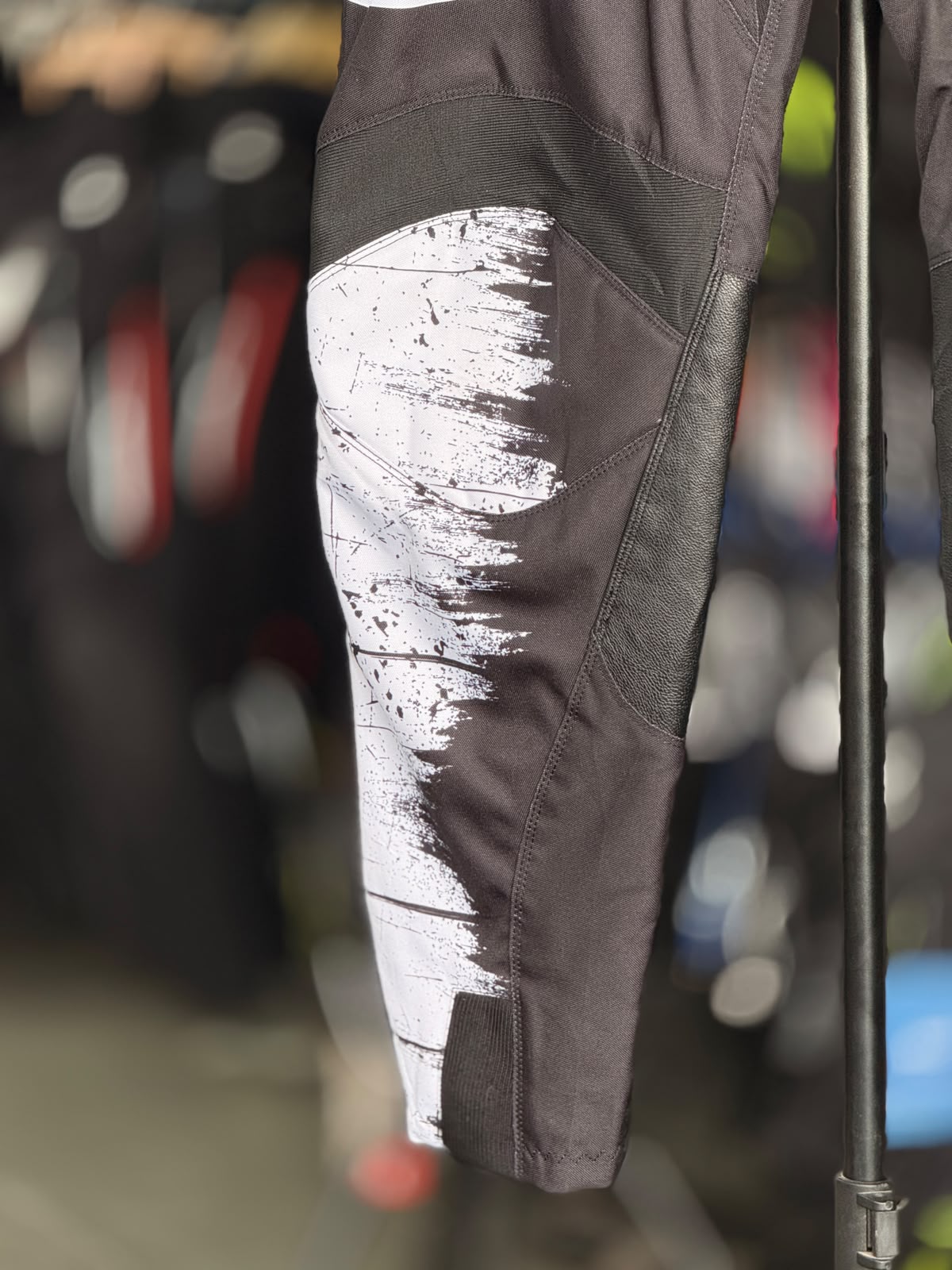ONEAL MX PANT SIZE 34 WAIST - Image 3