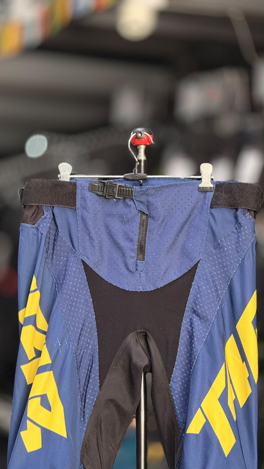 THOR MX PANT SIZE 36 WAIST - Image 2
