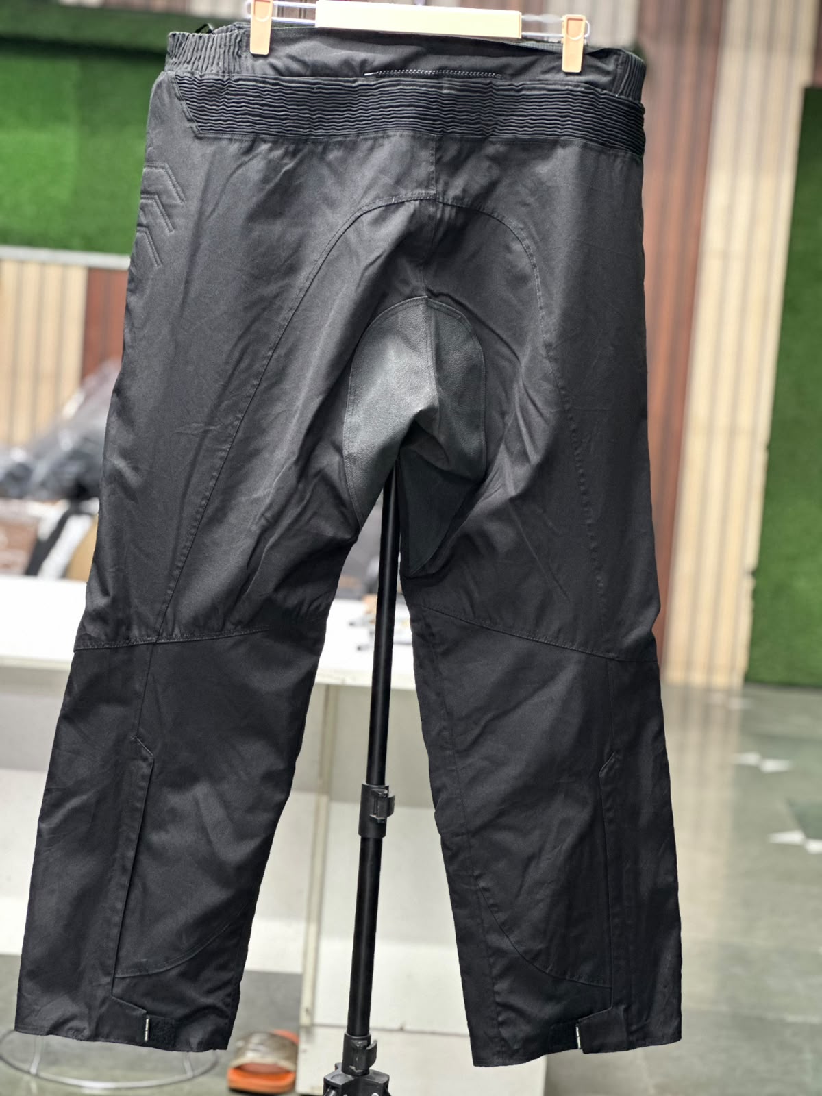FRANK THOMAS TOURING RIDING PANT WITH LEVEL 2 PROTECTION SIZE 44 WAIST - Image 4