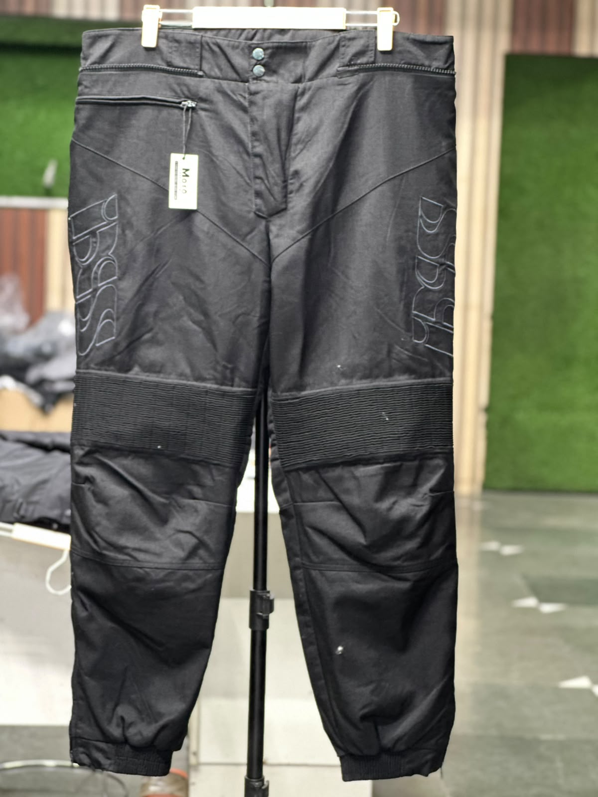 IXS TOURING RIDING PANT WITH LEVEL 2 PROTECTION SIZE 42 WAIST