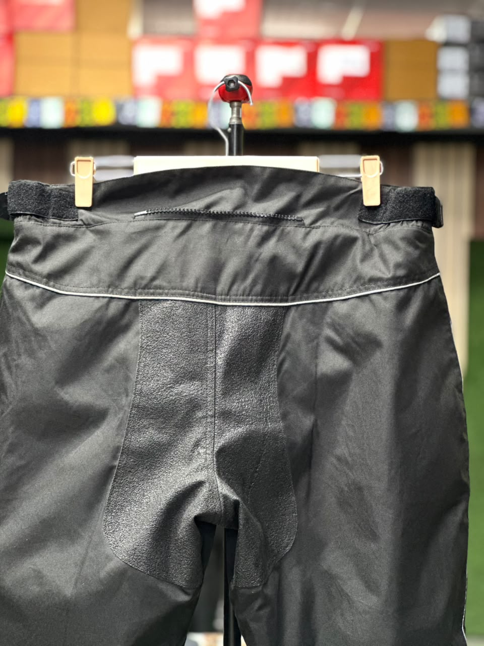 AGIRUS TOURING RIDING PANT WITH LEVEL 2 PROTECTION SIZE 40 WAIST - Image 2