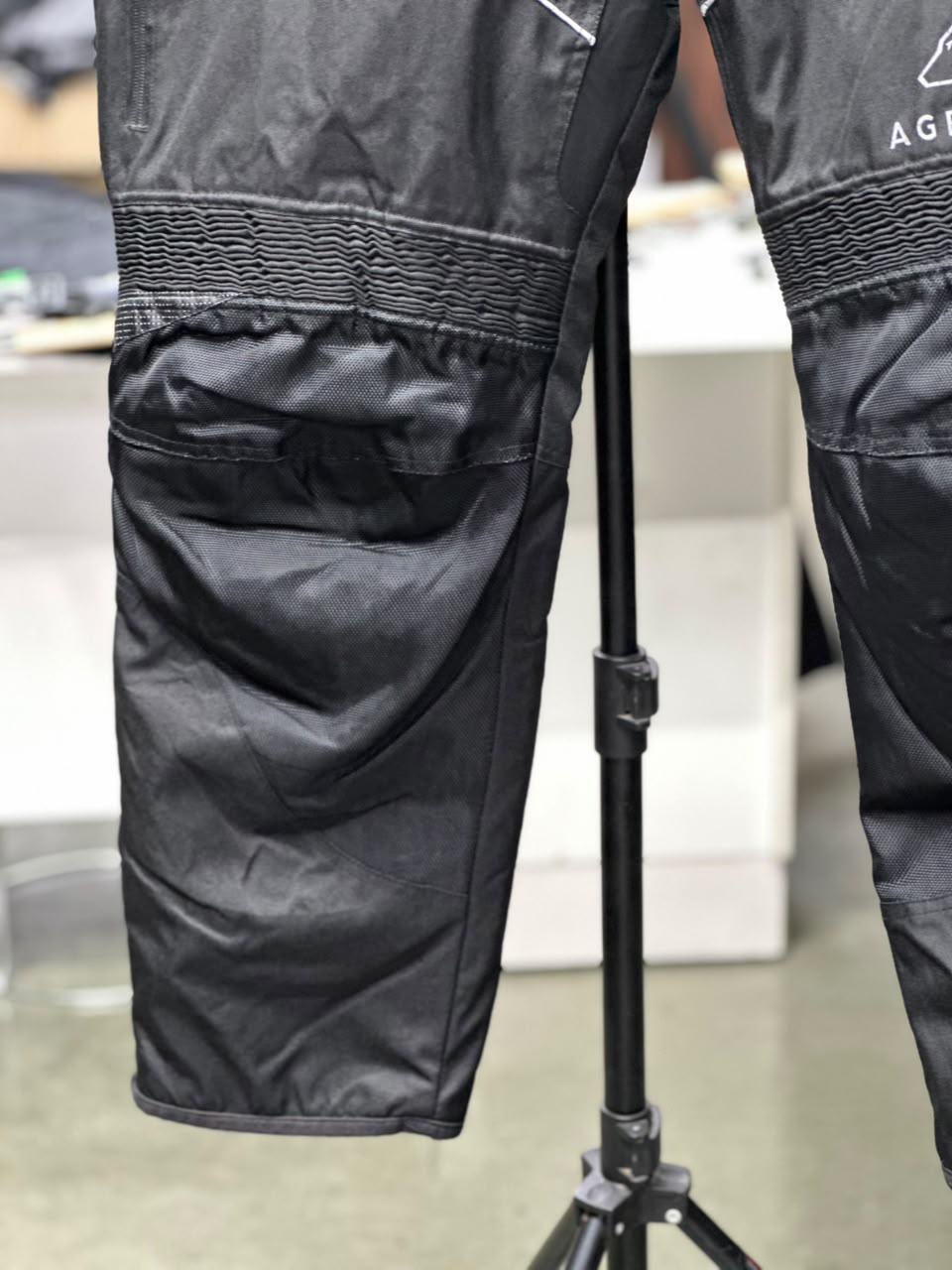 AGIRUS TOURING RIDING PANT WITH LEVEL 2 PROTECTION SIZE 40 WAIST - Image 5