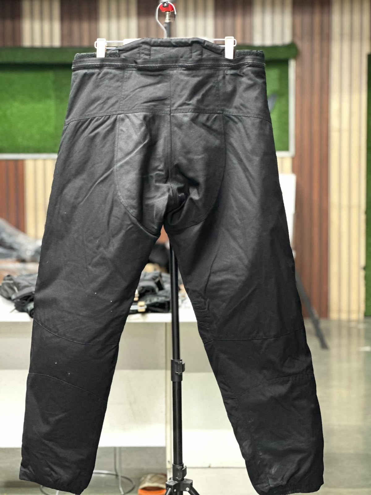 HELD TOURING RIDING PANT WITH LEVEL 2 PROTECTION SIZE 40 WAIST - Image 4