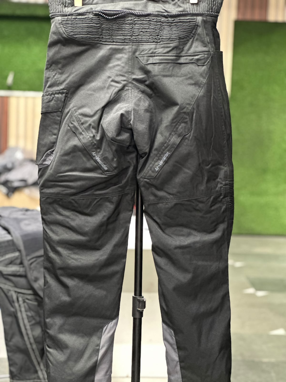 MODEKA TOURING RIDING PANT WITH LEVEL 2 PROTECTION SIZE 38 WAIST - Image 2