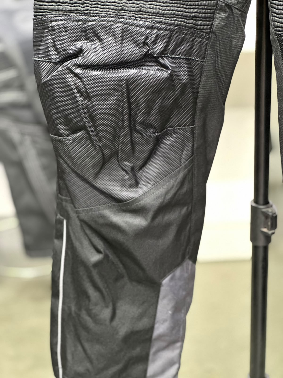 MODEKA TOURING RIDING PANT WITH LEVEL 2 PROTECTION SIZE 38 WAIST - Image 3