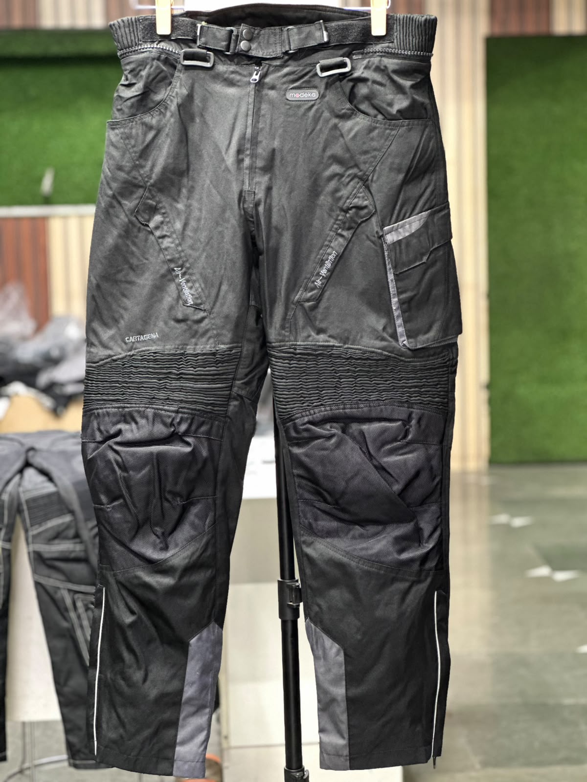 MODEKA TOURING RIDING PANT WITH LEVEL 2 PROTECTION SIZE 38 WAIST
