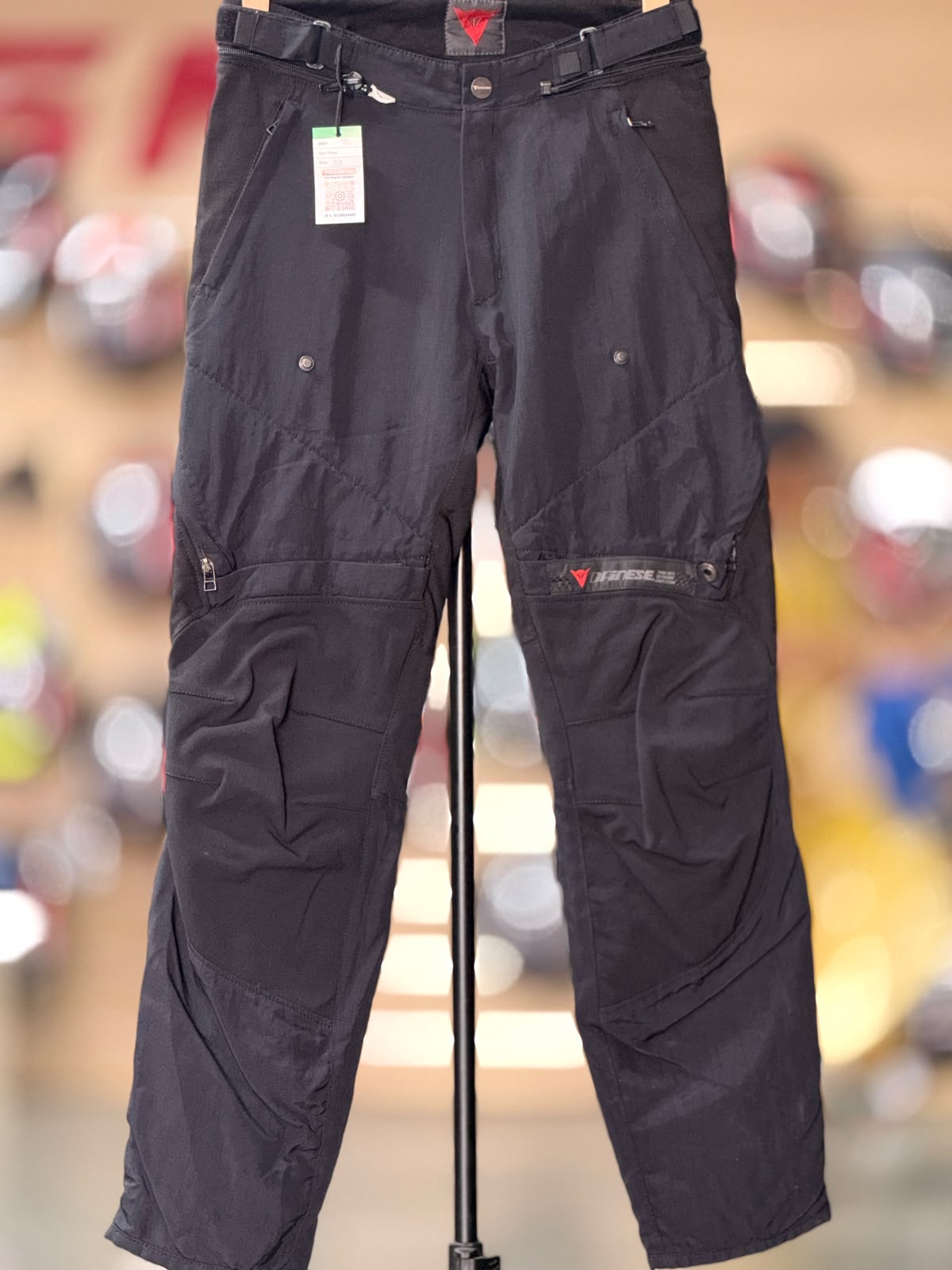 DAINESE RIDING PANT WITH LEVEL 2 PROTECTION SIZE 30-32 WAIST