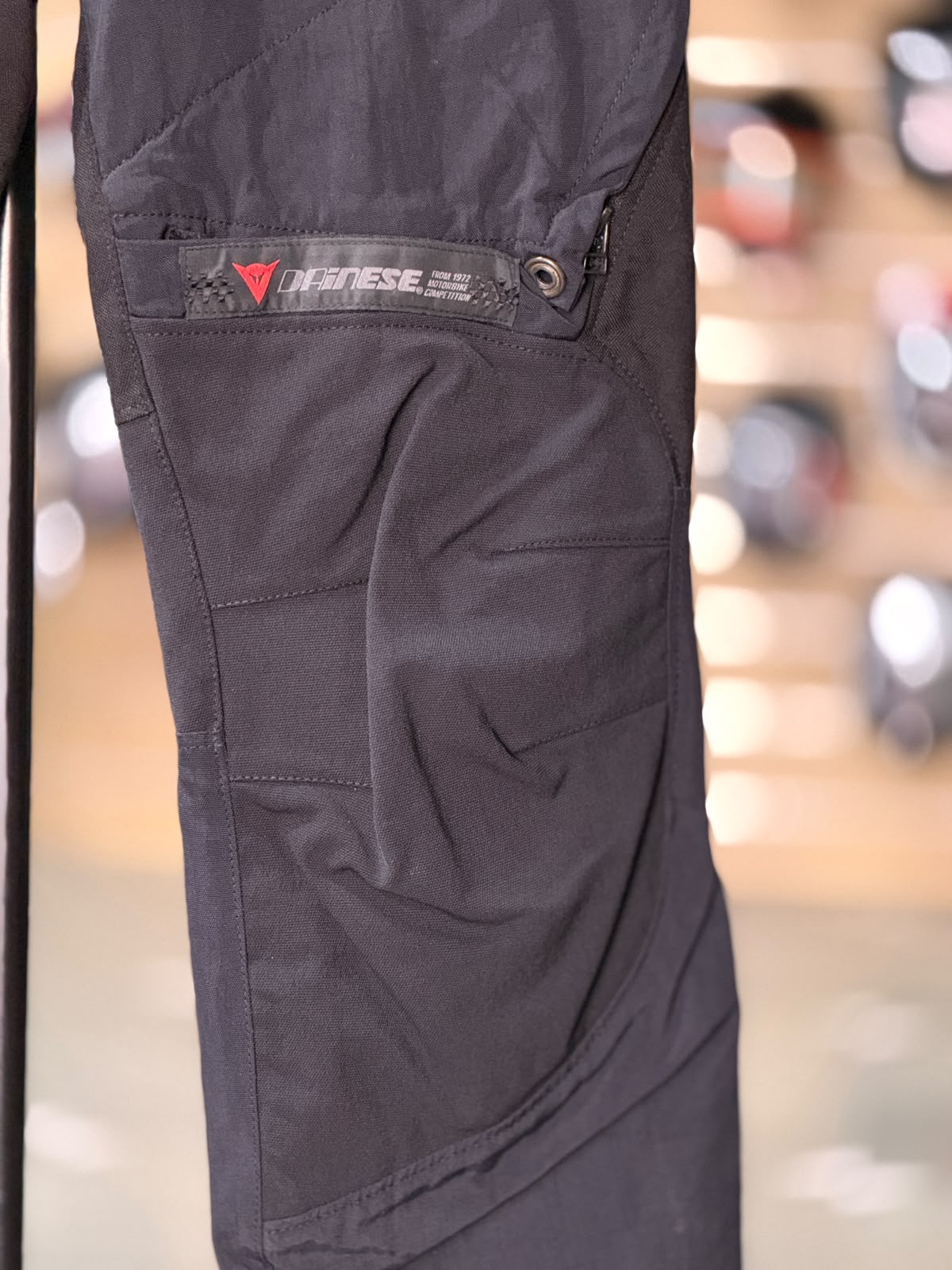 DAINESE RIDING PANT WITH LEVEL 2 PROTECTION SIZE 30-32 WAIST - Image 3