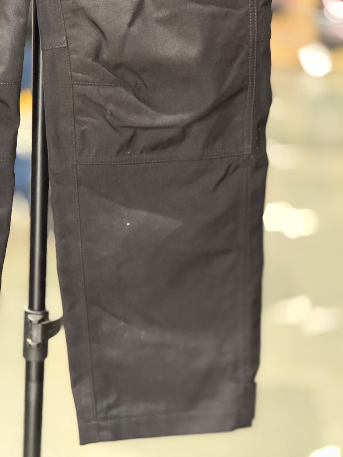 BMW MOTERRAD RIDING PANT WITH LEVEL 2 PROTECTION SIZE 32 WAIST - Image 3