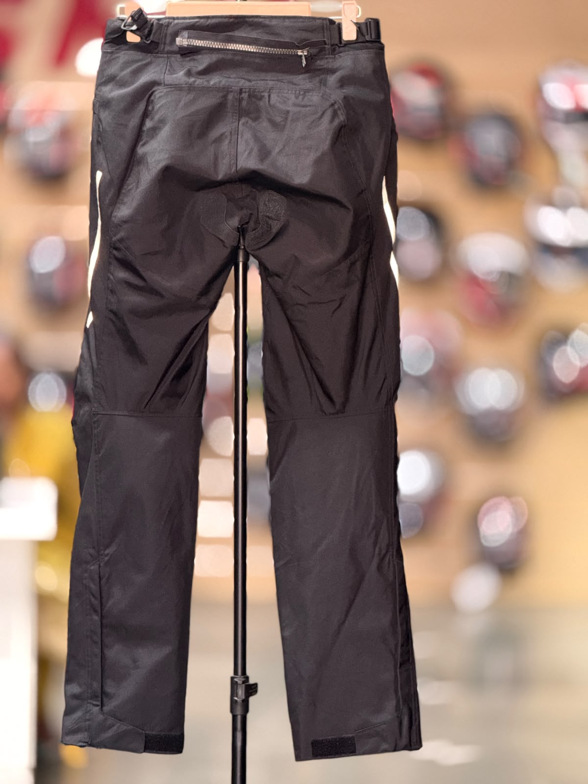 REVIT TOURING RIDING PANT WITH WINTER LINER & LEVEL 2 PROTECTION SIZE 32 WAIST - Image 5