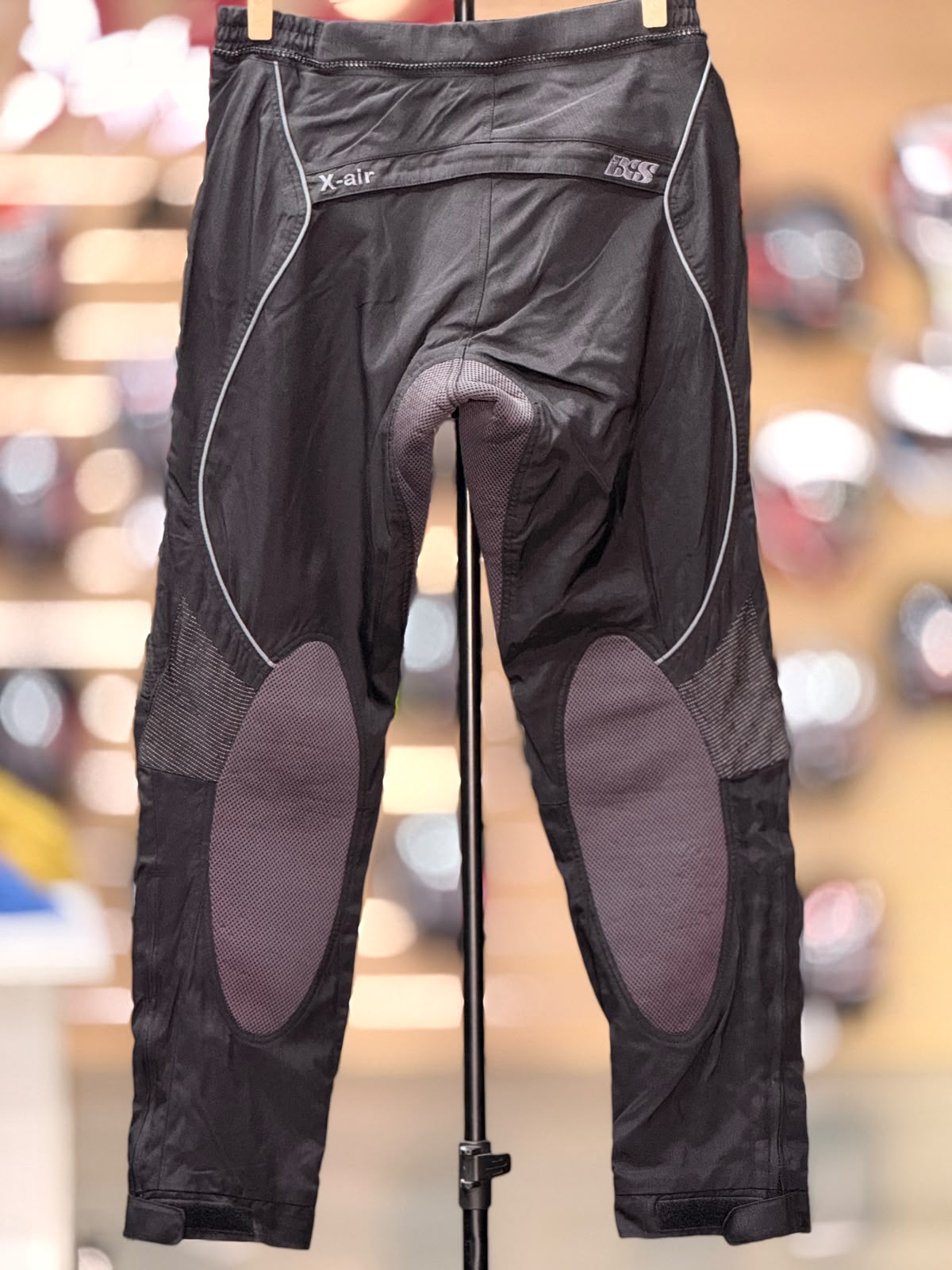 IXS TOURING MESH RIDING PANT WITH LEVEL 2 PROTECTION SIZE 32 WAIST - Image 5
