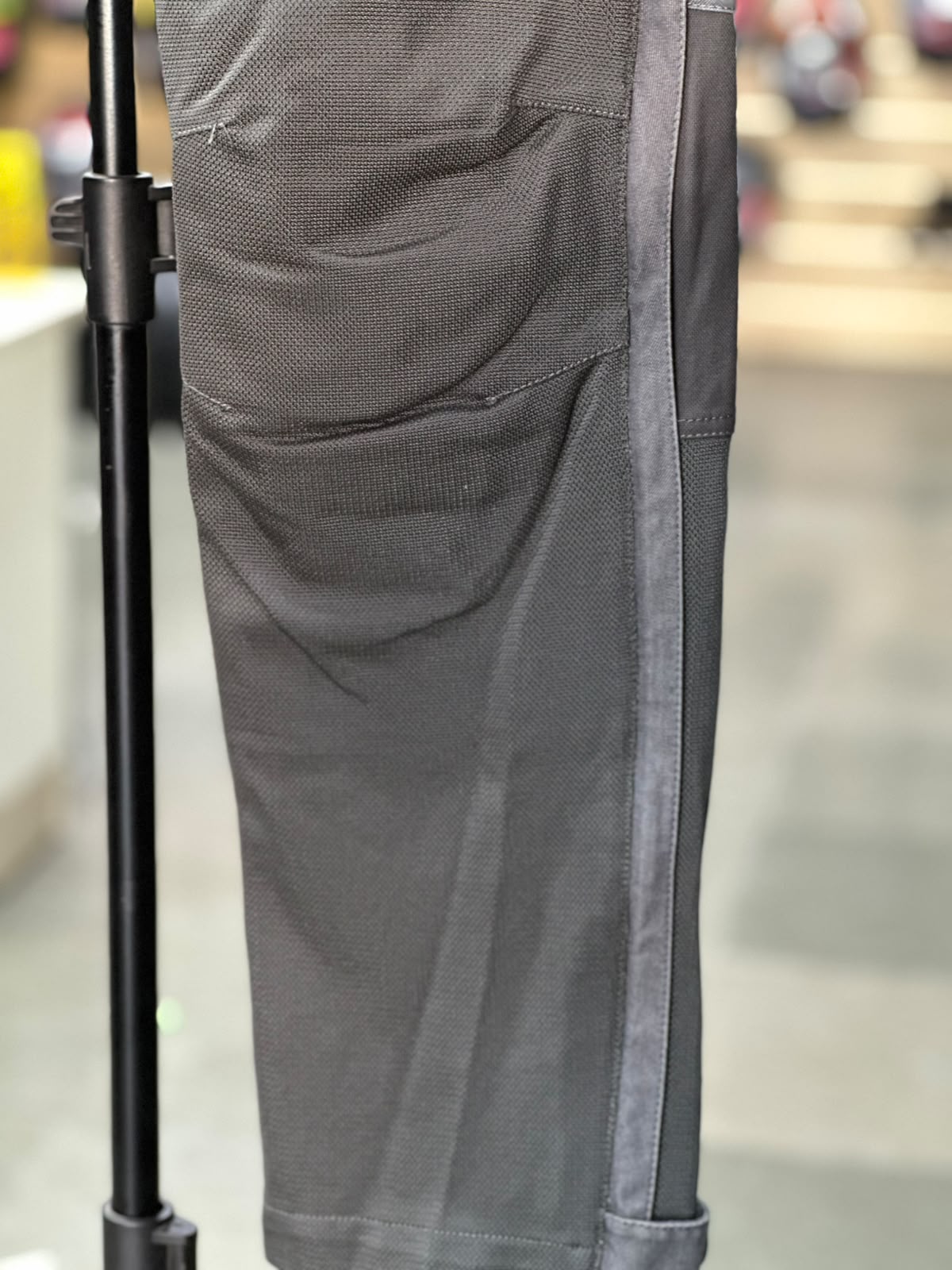 BMW MESH TOURING RIDING PANT WITH LEVEL 2 PROTECTION SIZE 32 WAIST - Image 4