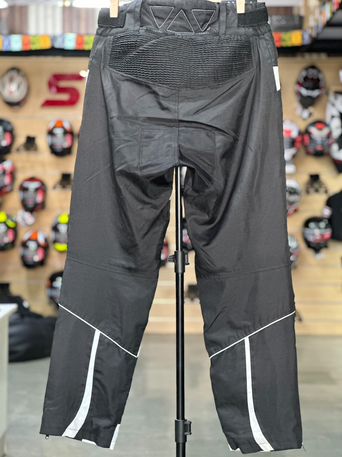 RSA TOURING RIDING PANT WITH LEVEL 2 PROTECTION SIZE 34 WAIST - Image 4