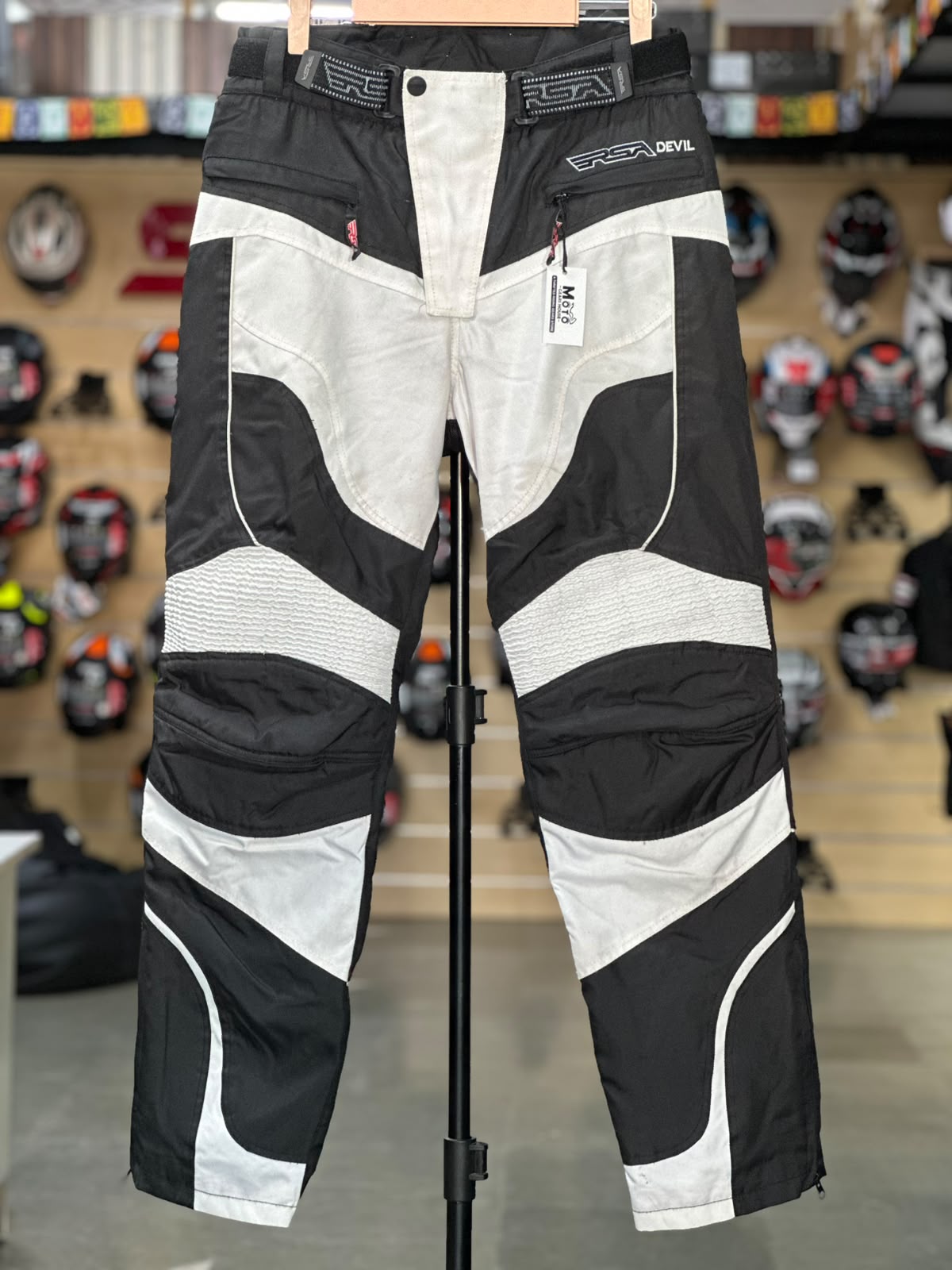 RSA TOURING RIDING PANT WITH LEVEL 2 PROTECTION SIZE 34 WAIST