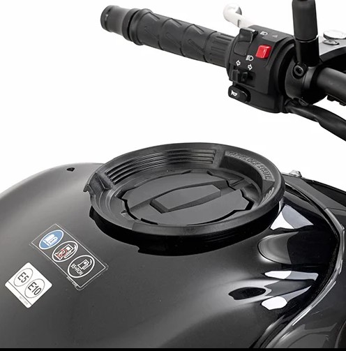 BF04 – KAWASAKI – TANK RING FOR GIVI TANK BAG