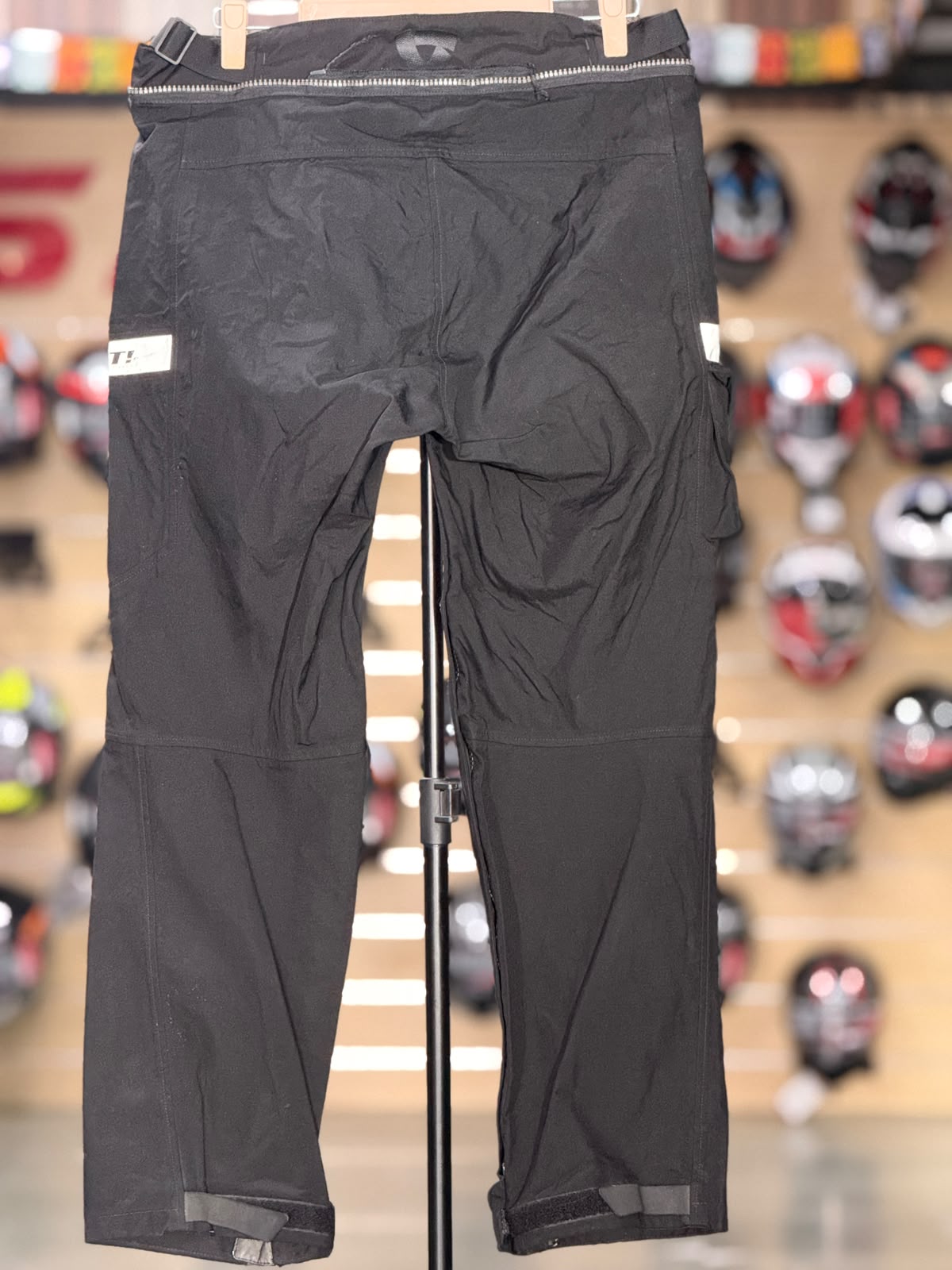 REVIT TOURING RIDING PANT WITH LEVEL 2 PROTECTION SIZE 36 WAIST - Image 4