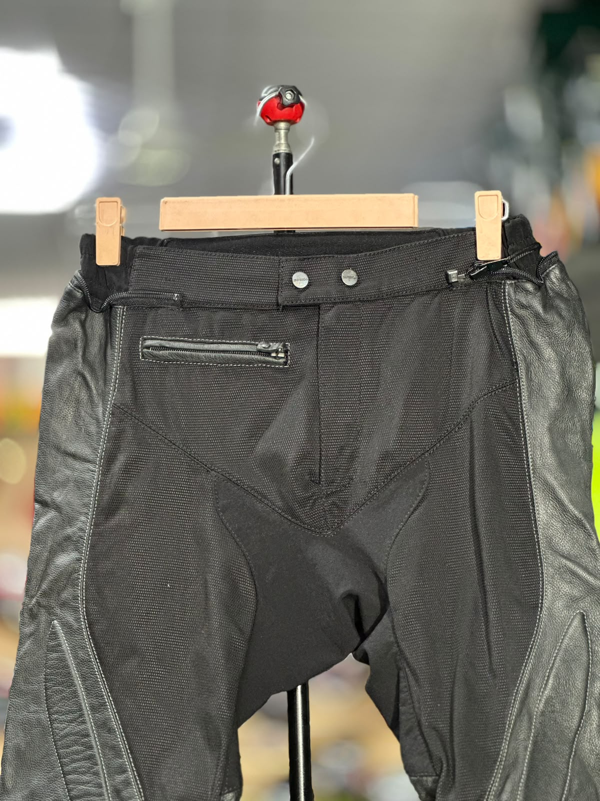 SPIDI TOURING RIDING PANT WITH LEVEL 2 PROTECTION SIZE 30 WAIST - Image 2