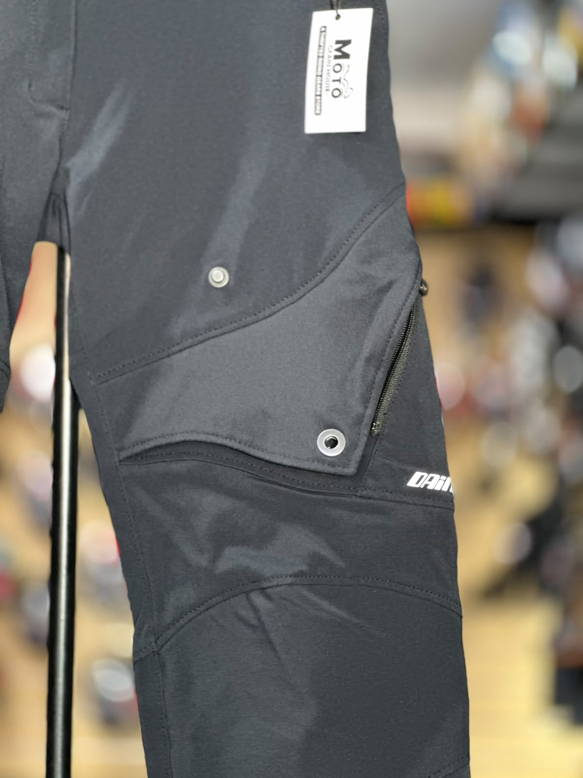 DAINESE TOURING RIDING PANT WITH LEVEL 2 PROTECTION SIZE 30 WAIST - Image 2
