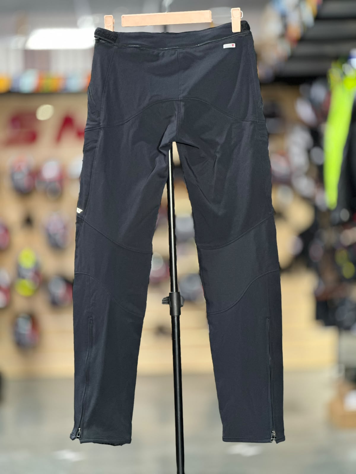 DAINESE TOURING RIDING PANT WITH LEVEL 2 PROTECTION SIZE 30 WAIST - Image 5