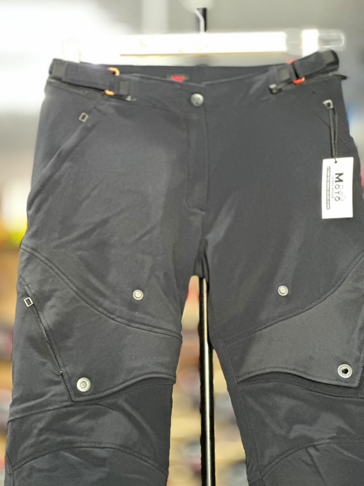 DAINESE TOURING RIDING PANT WITH LEVEL 2 PROTECTION SIZE 30 WAIST - Image 4