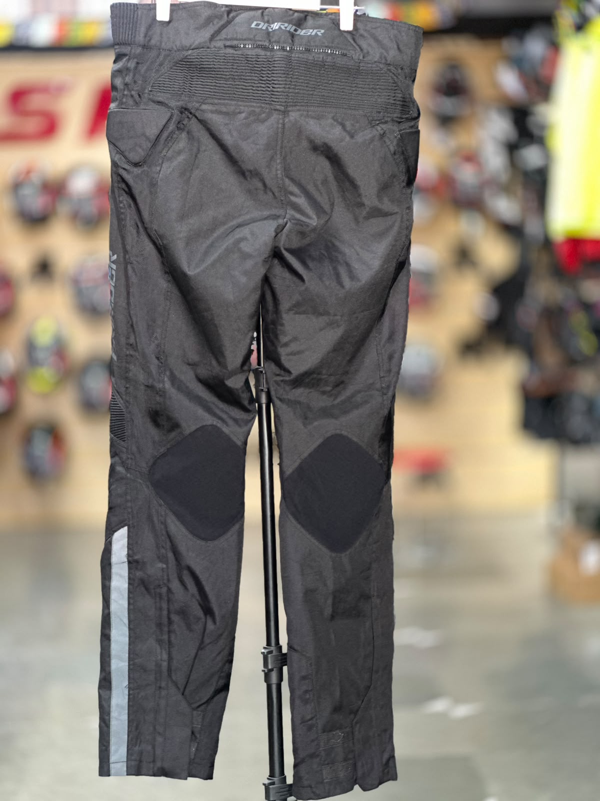 DRI-RIDER TOURING RIDING PANT WITH LEVEL 2 PROTECTION SIZE 36 WAIST - Image 2