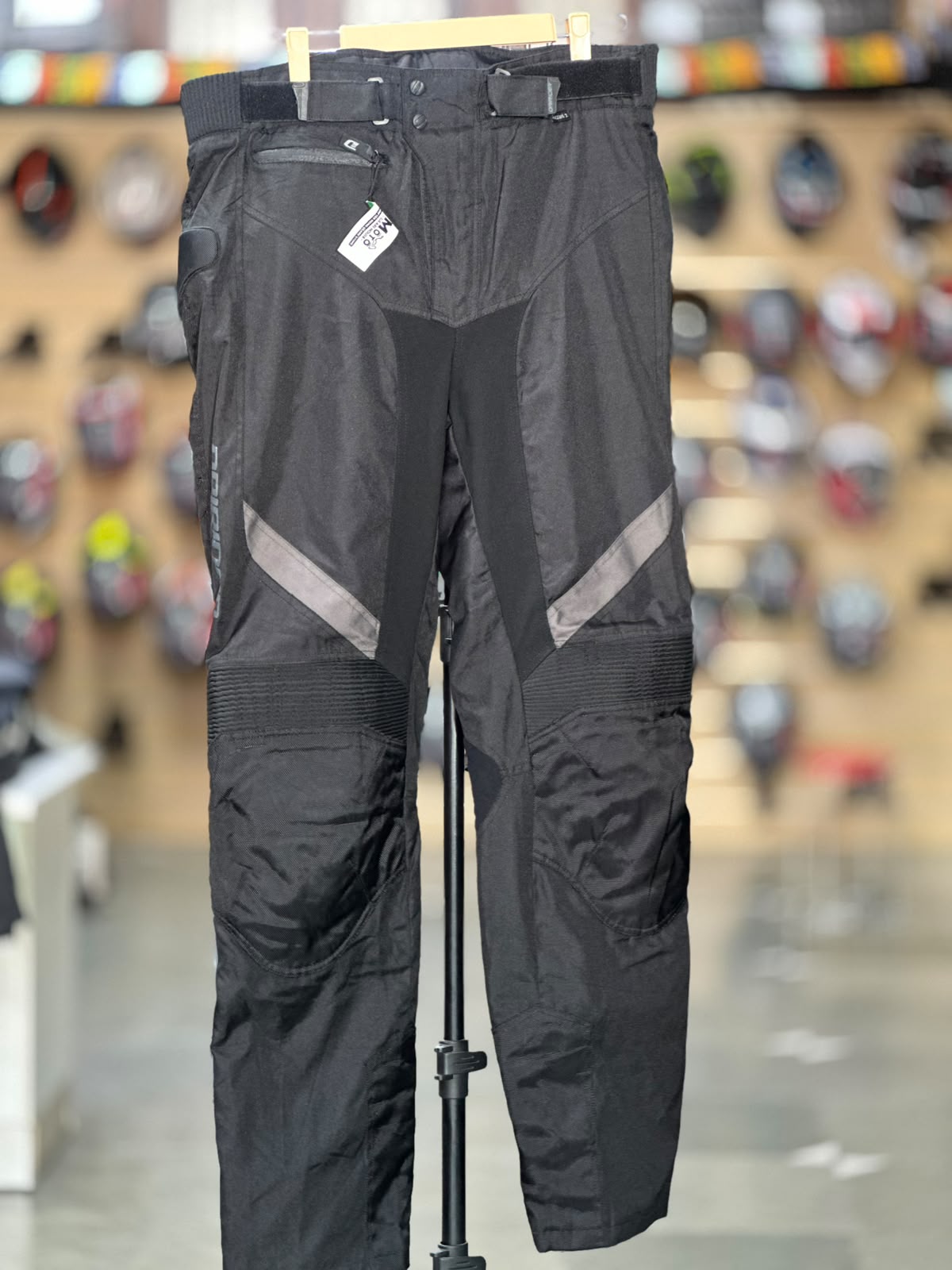 DRI-RIDER TOURING RIDING PANT WITH LEVEL 2 PROTECTION SIZE 36 WAIST