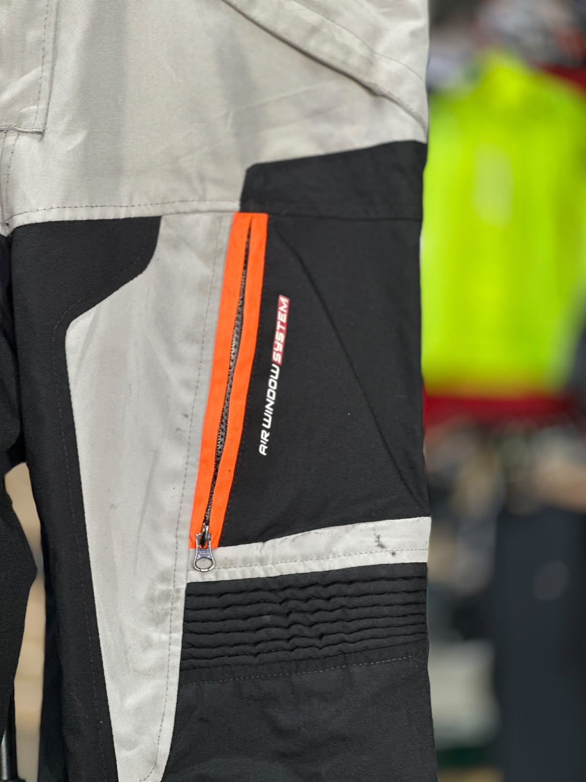 SWEEP TOURING RIDING PANT WITH LEVEL 2 PROTECTION SIZE 36 WAIST - Image 3