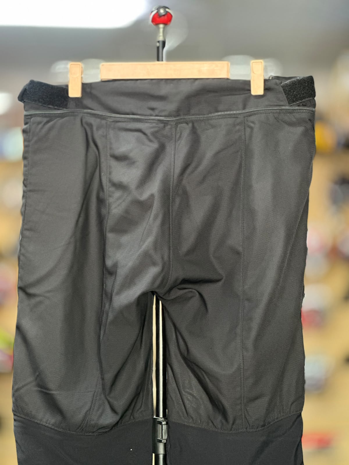 DAINESE TOURING RIDING PANT WITH LEVEL 2 PROTECTION SIZE 36 WAIST - Image 2