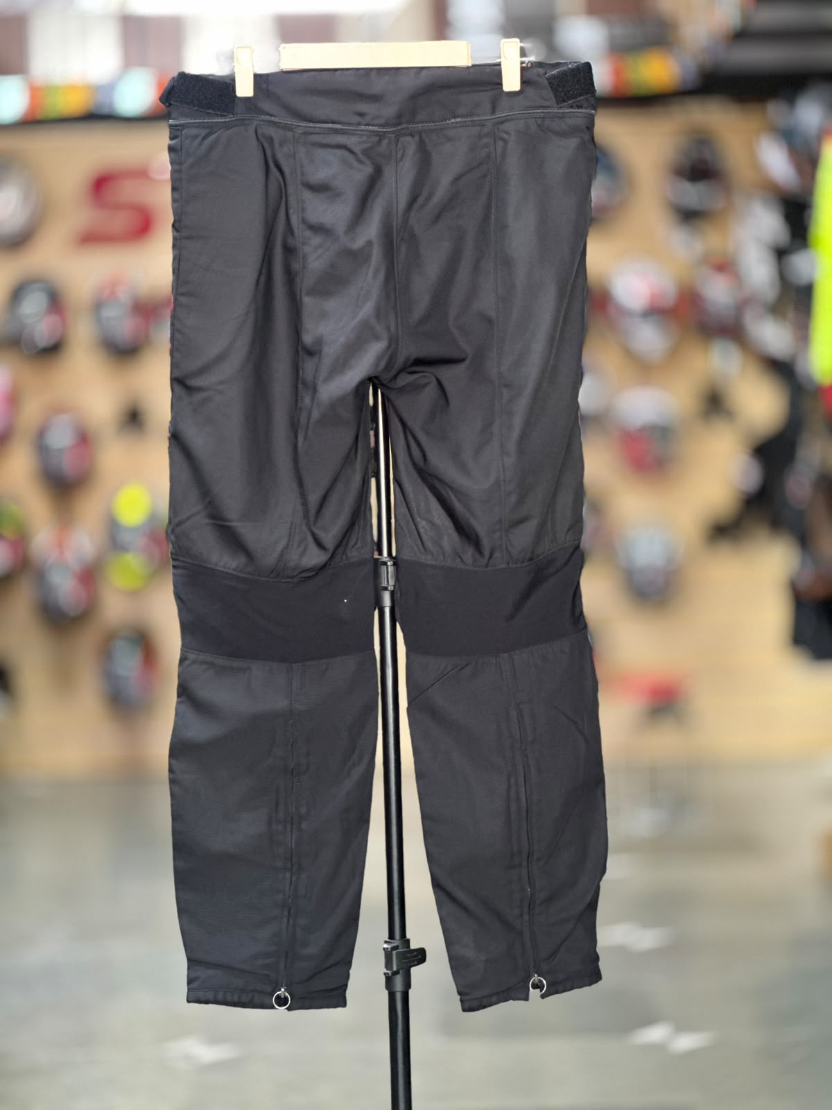 DAINESE TOURING RIDING PANT WITH LEVEL 2 PROTECTION SIZE 36 WAIST - Image 3