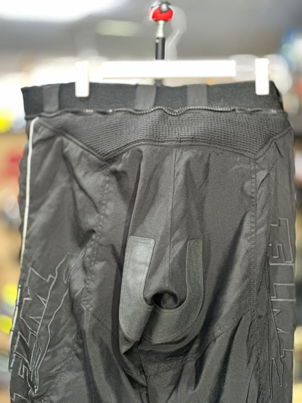 FLM TOURING RIDING PANT WITH LEVEL 2 PROTECTION SIZE 36 WAIST - Image 2