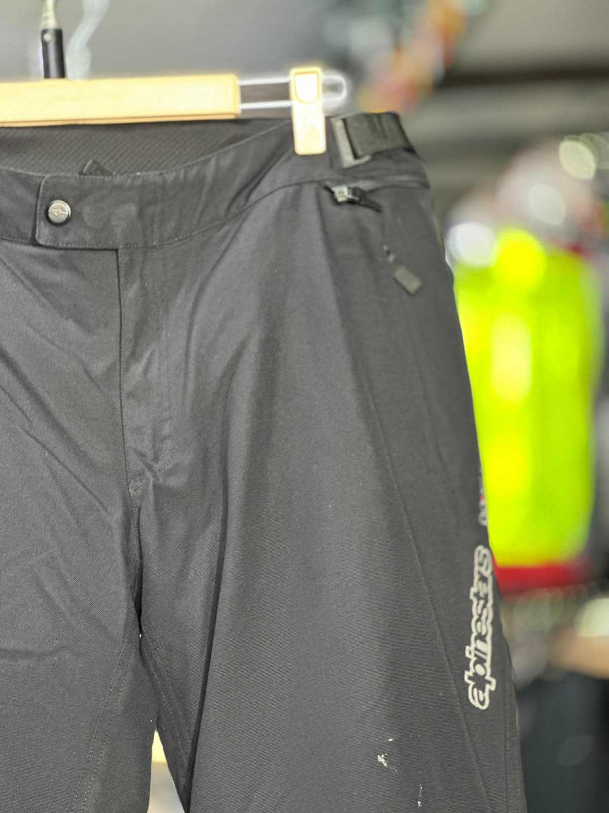 ALPINESTAR TOURING RIDING PANT WITH LEVEL 2 PROTECTION SIZE 36 WAIST - Image 4