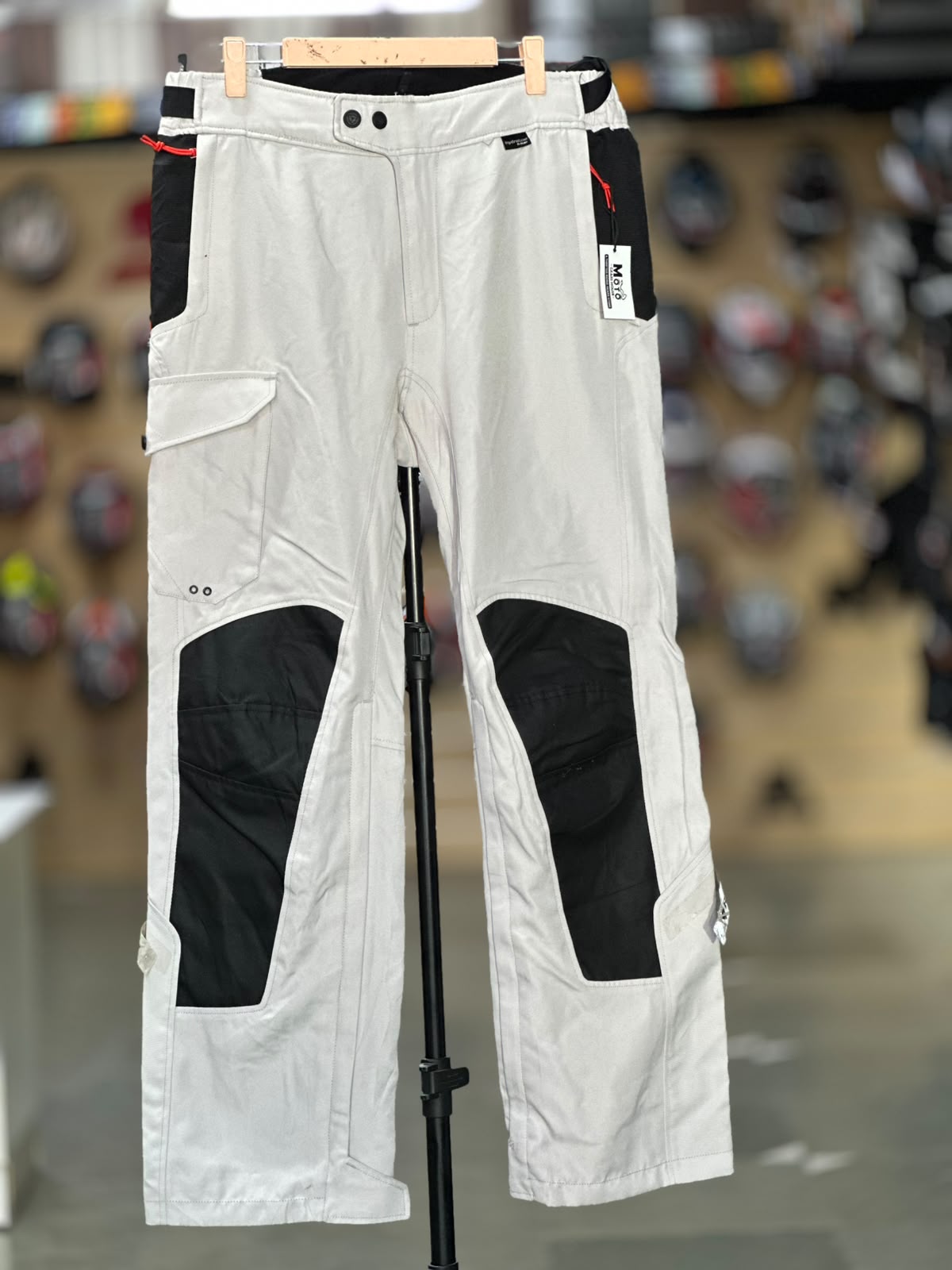REVIT TOURING RIDING PANT WITH LEVEL 2 PROTECTION SIZE 36 WAIST