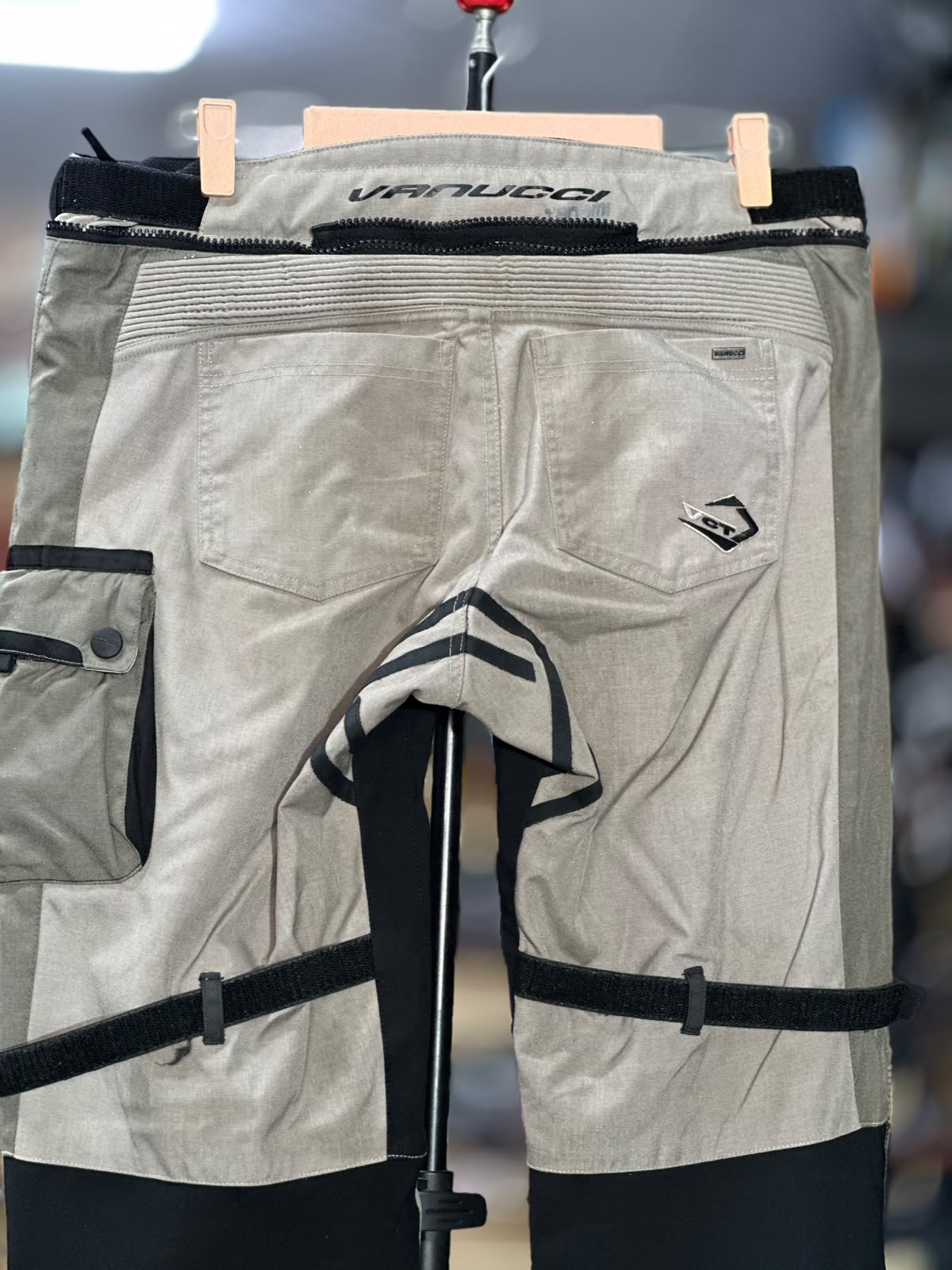 VANUCCI TOURING RIDING PANT WITH LEVEL 2 PROTECTION SIZE 38 WAIST - Image 6