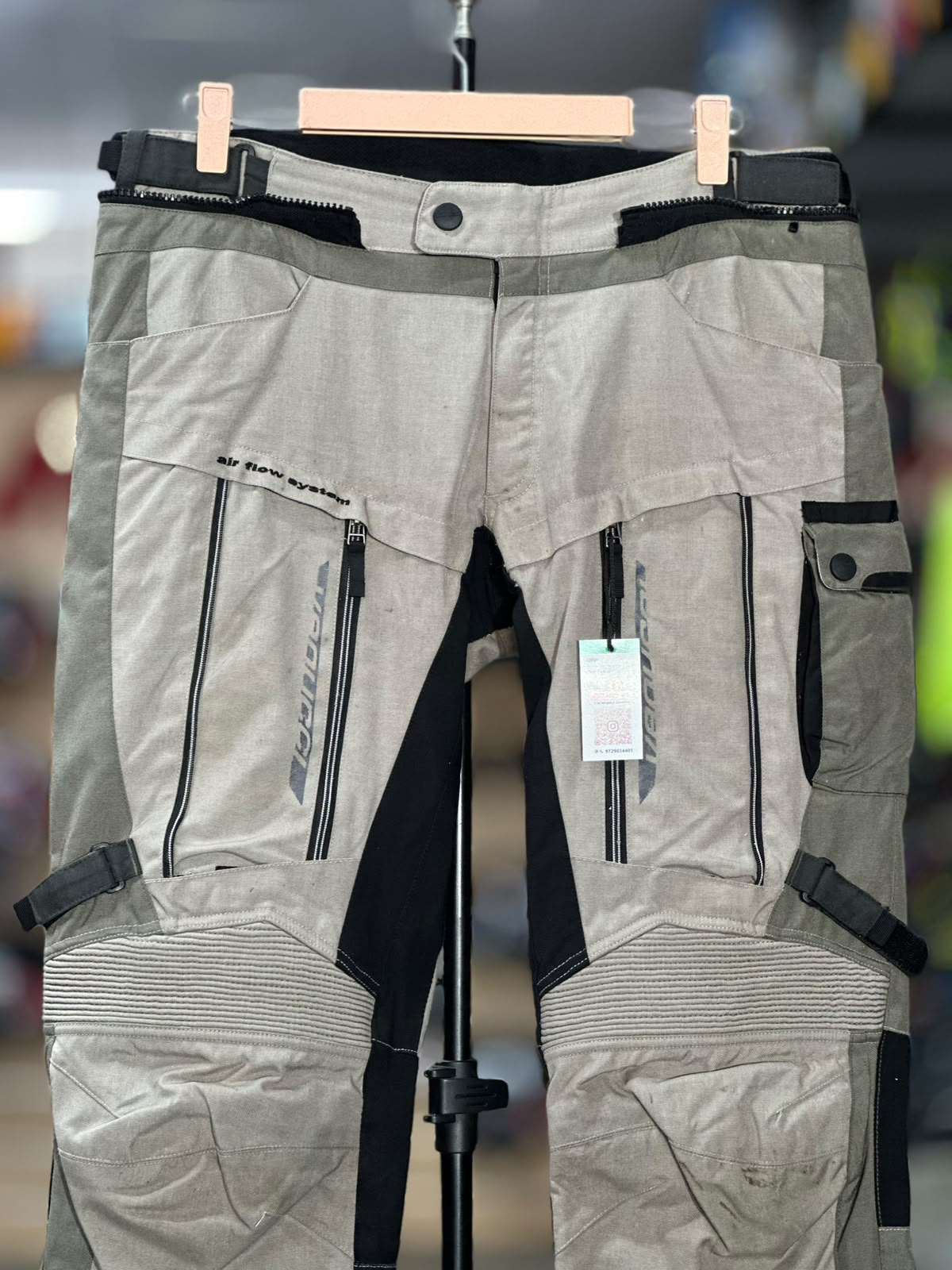 VANUCCI TOURING RIDING PANT WITH LEVEL 2 PROTECTION SIZE 38 WAIST - Image 5